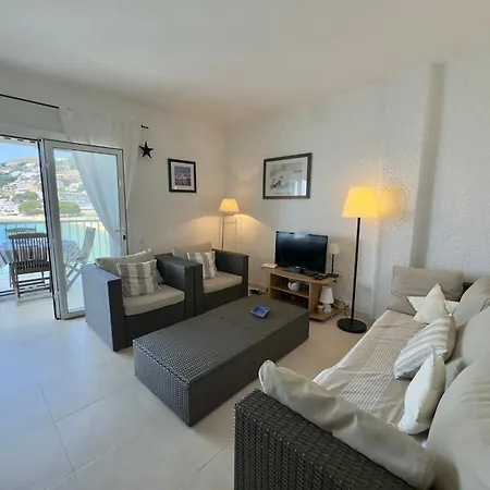 Vinci Almadraba Apartment Roses